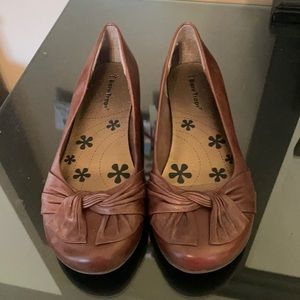Brown flats